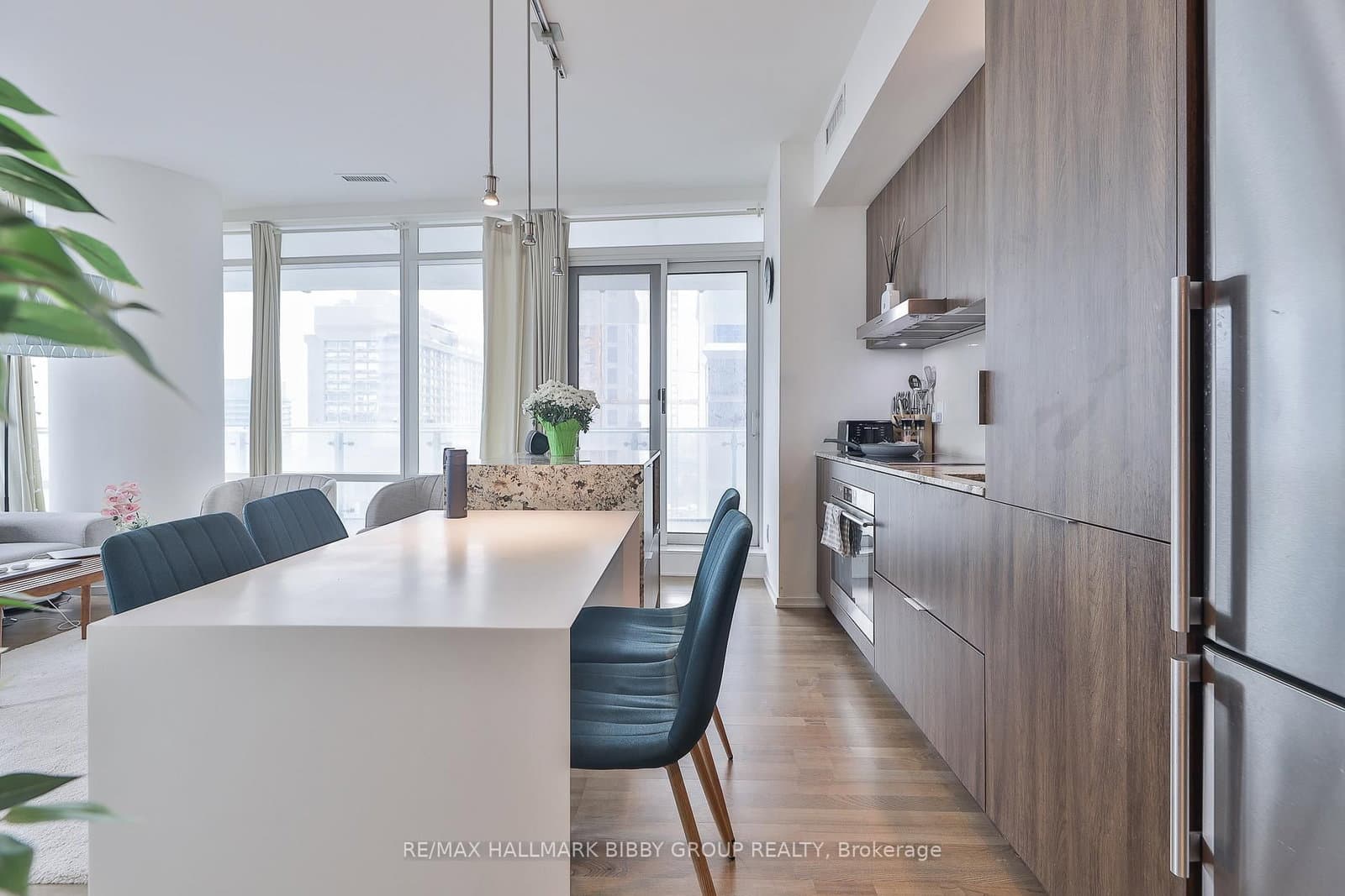 1 Bloor Street E, Unit 3807 - Image 6