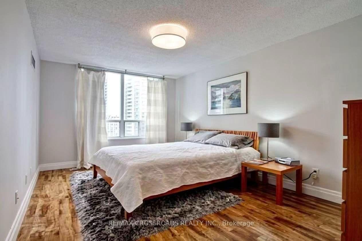 28 Empress Avenue, Unit 2012 - Image 4