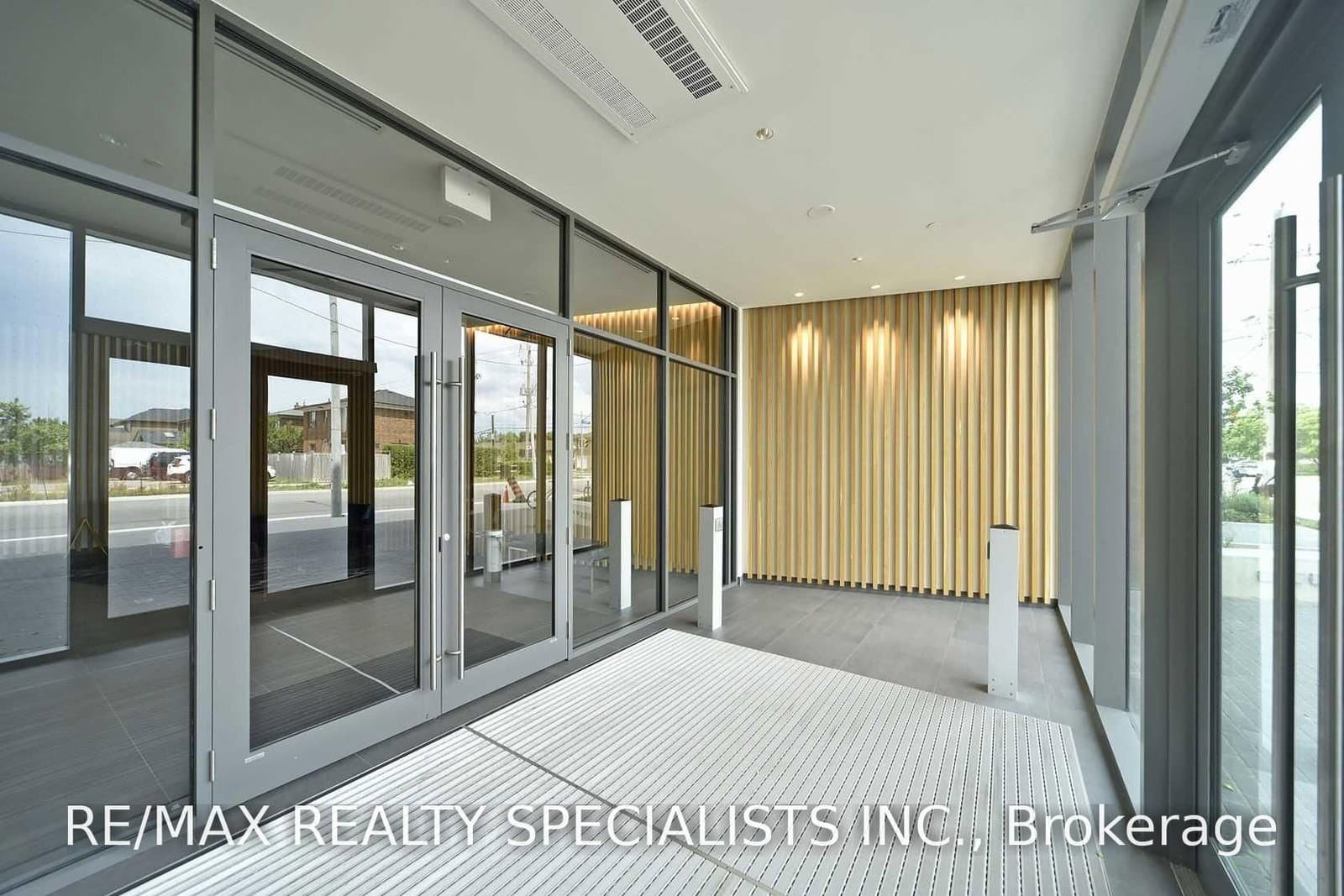 120 Varna Drive, Unit 801 - Image 4