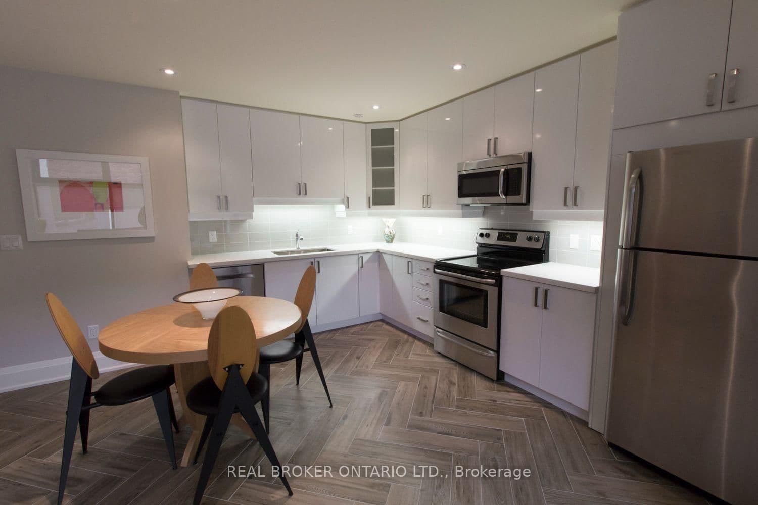 692 Mount Pleasant Road, Unit 2A - Image 3