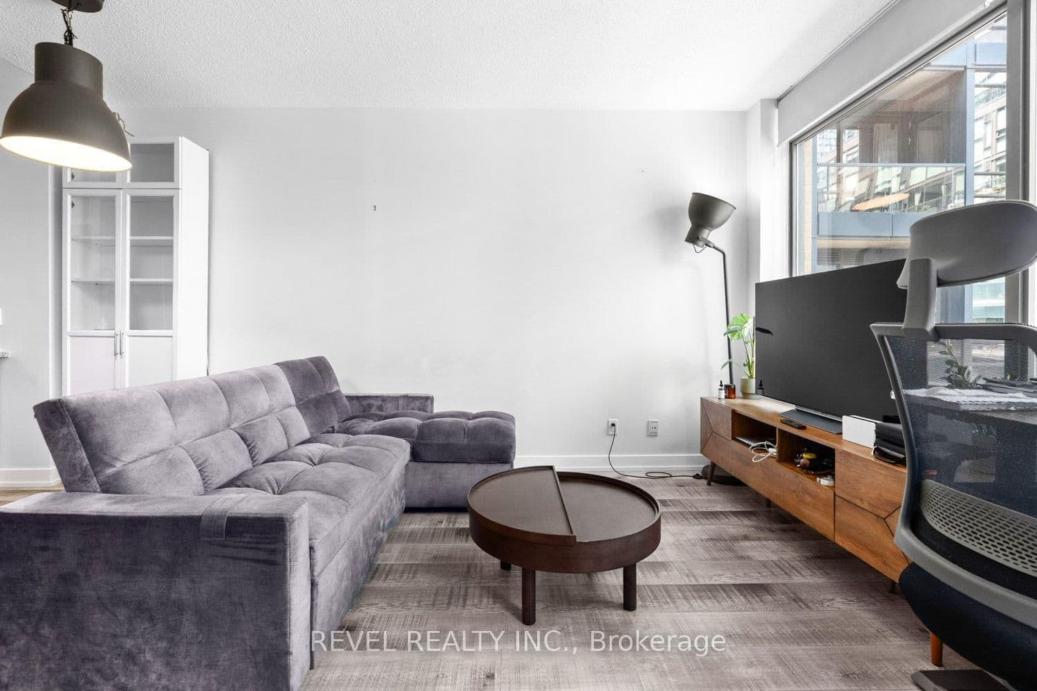 438 King Street W, Unit 1119 - Image 6