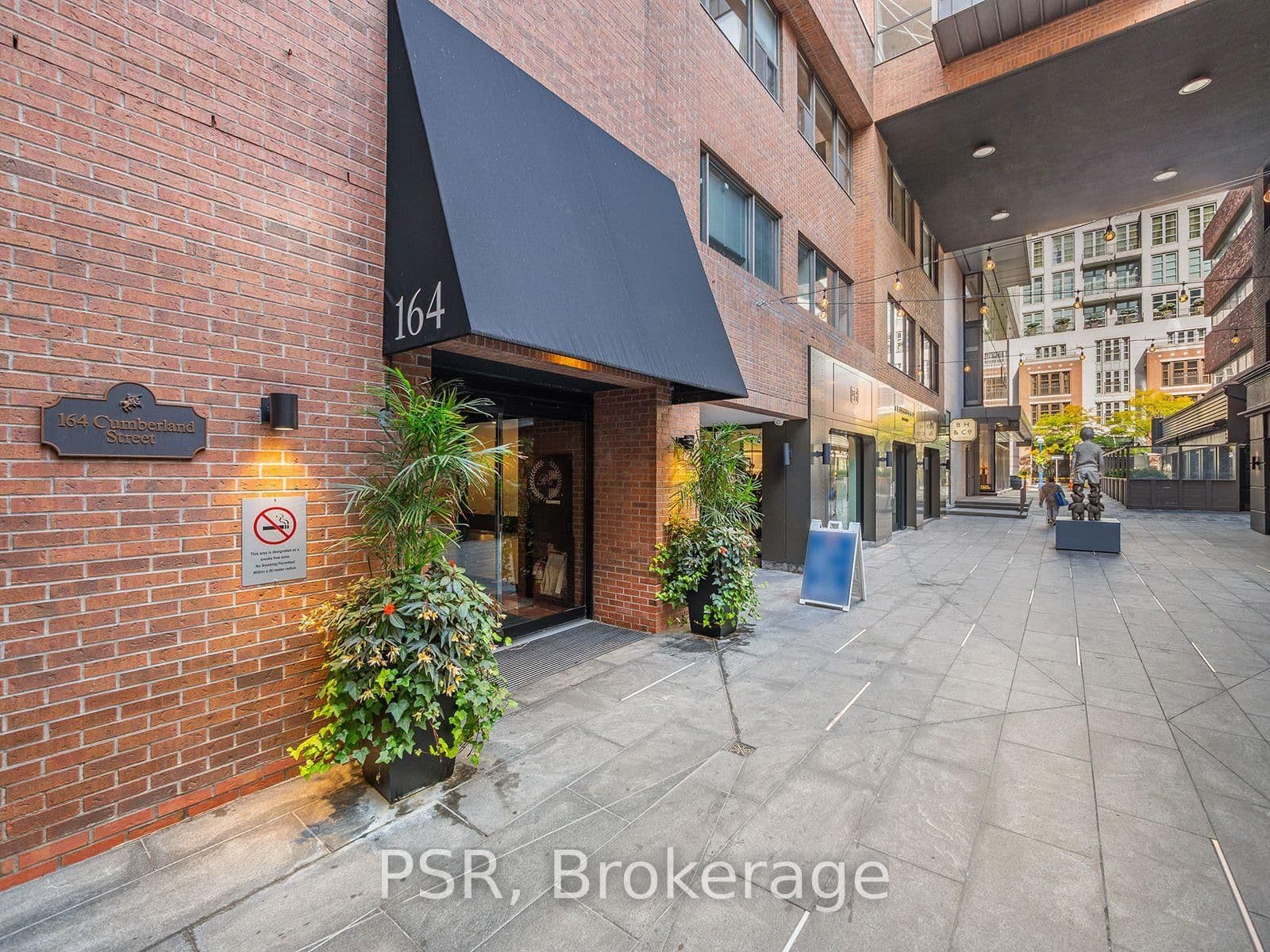 #602 - 164 Cumberland Street