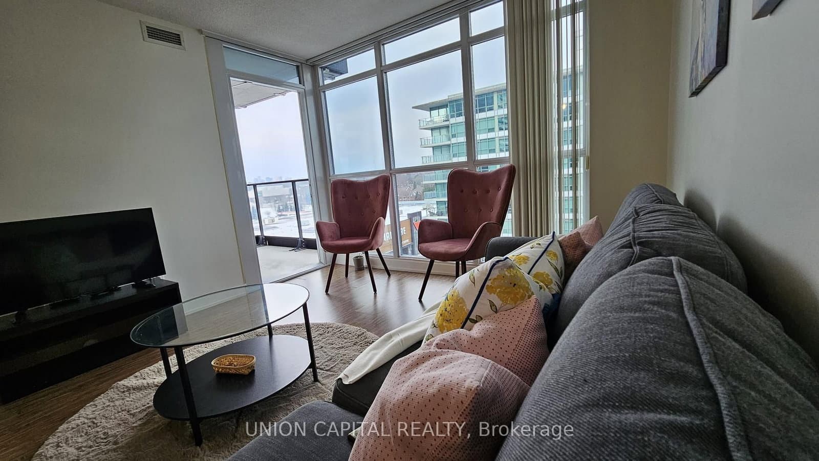 19 Singer Court, Unit 1011 - Image 4