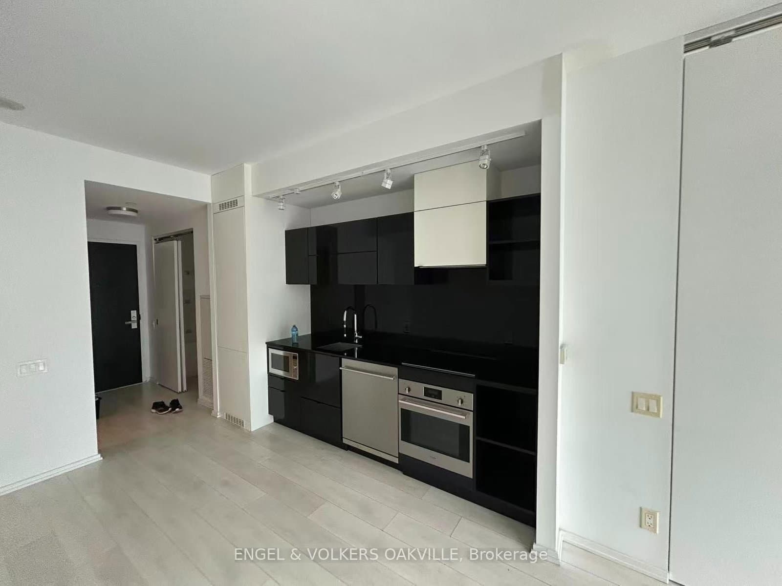 125 Peter Street, Unit 3310 - Image 2