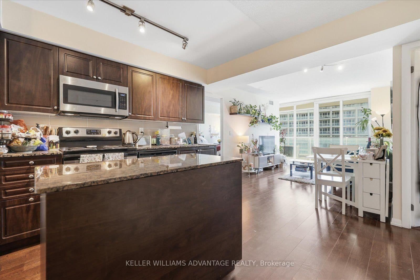 209 Fort York Boulevard, Unit 1170 - Image 2