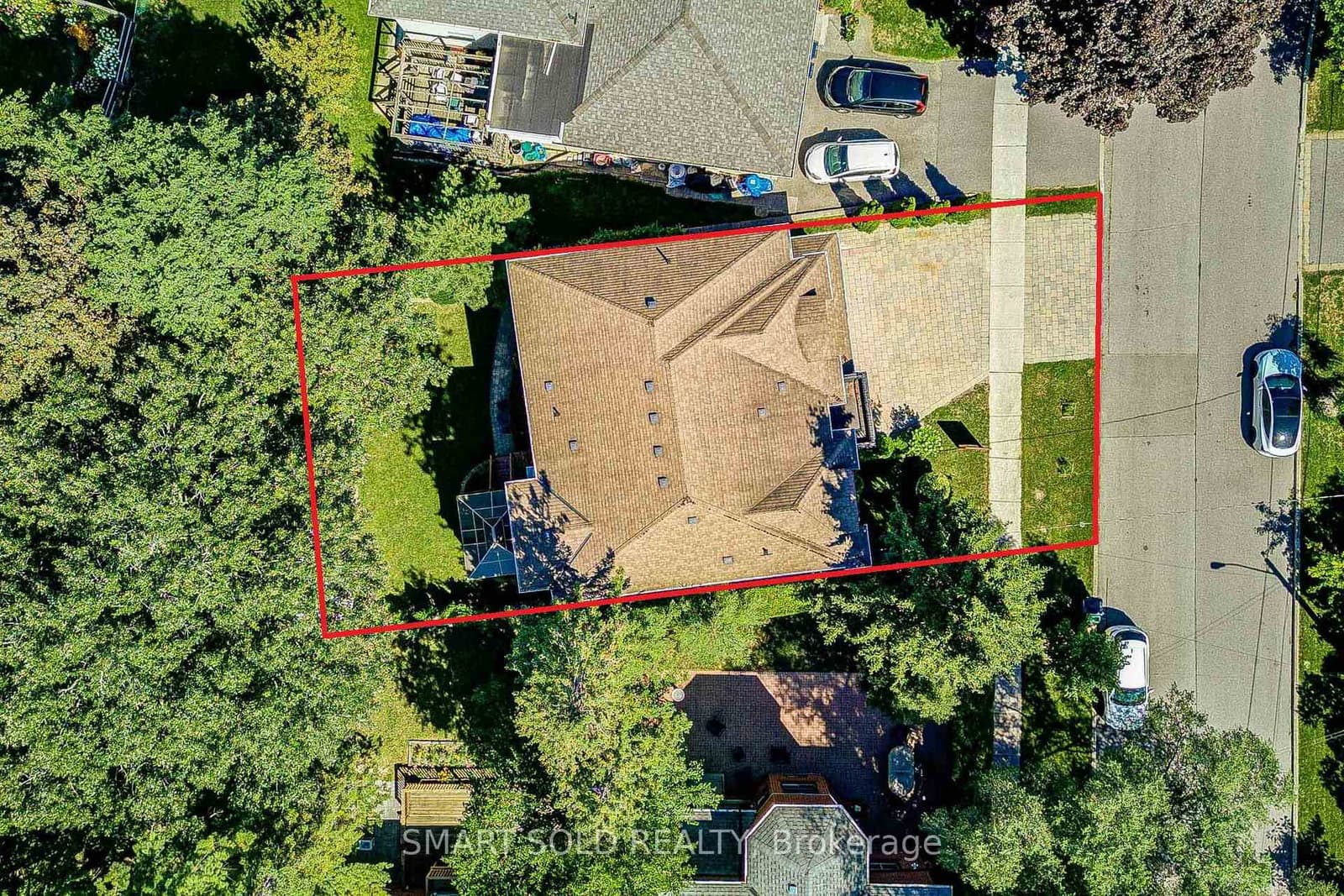6 Brill Crescent - Image 4