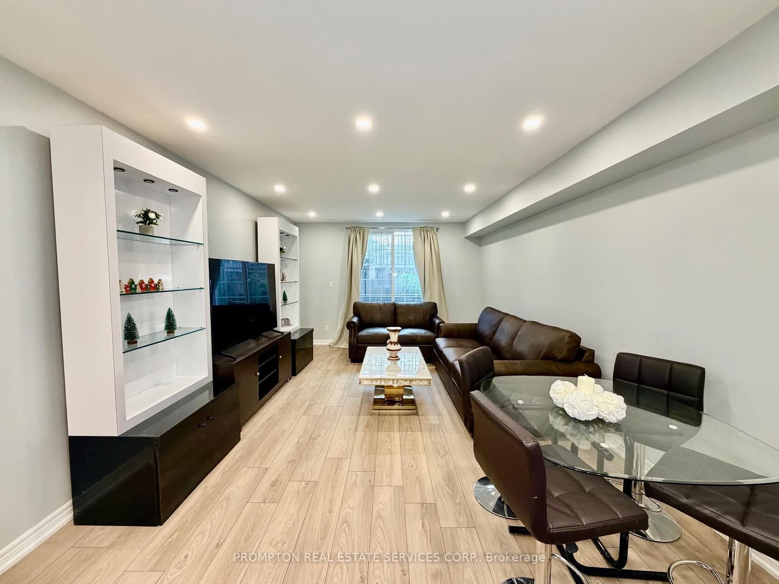 285 ANTIBES Drive, Unit 11 - Image 4