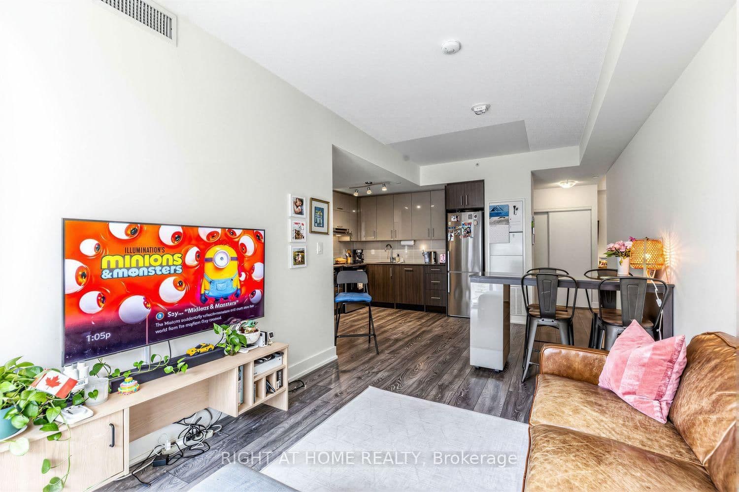 180 Fairview Mall Drive, Unit 202 - Image 6