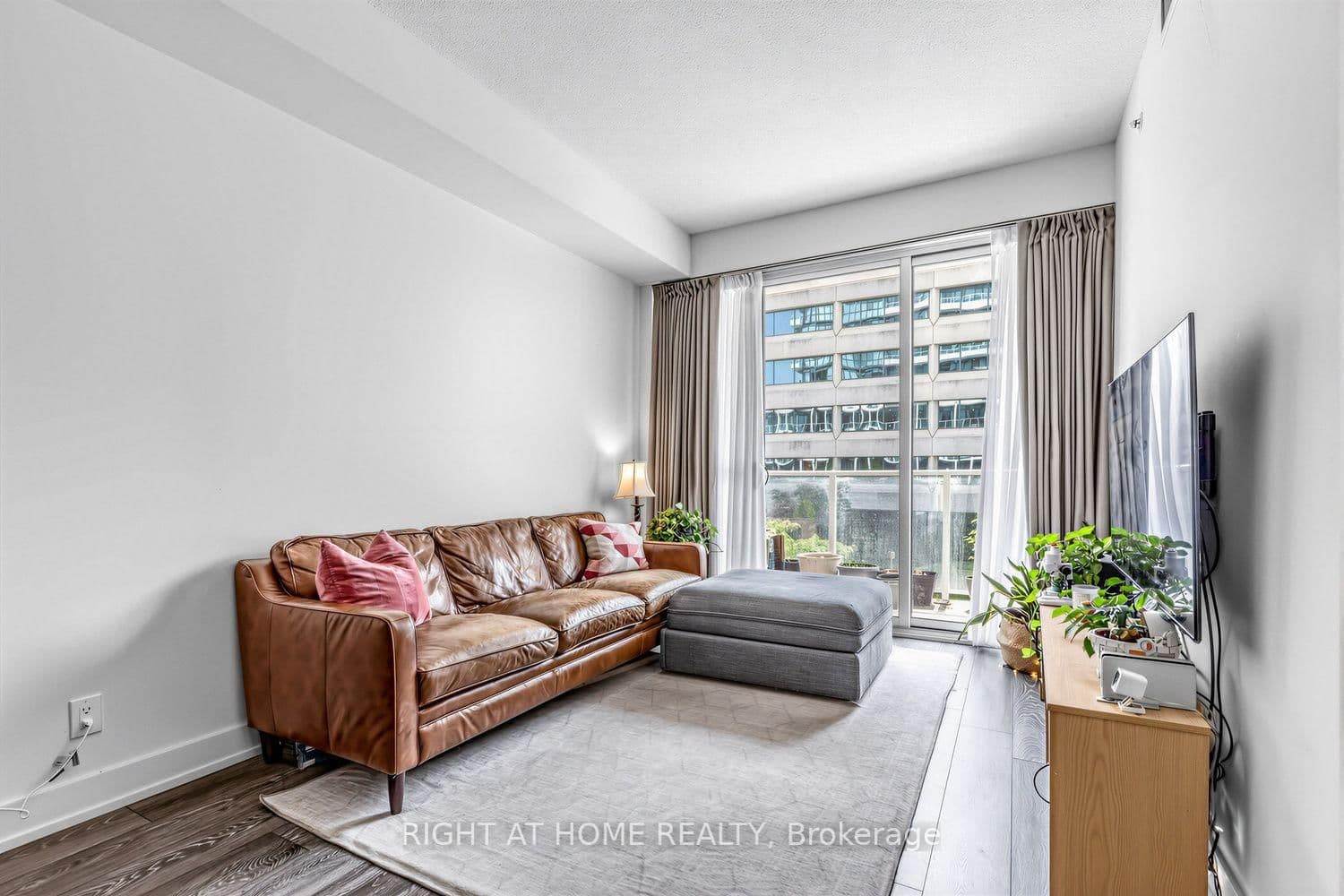 180 Fairview Mall Drive, Unit 202 - Image 4