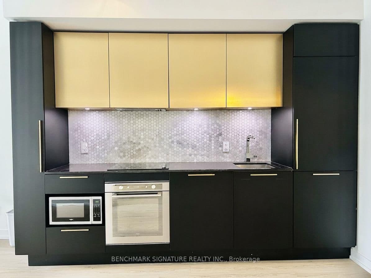 85 Wood Street, Unit 523 - Image 4