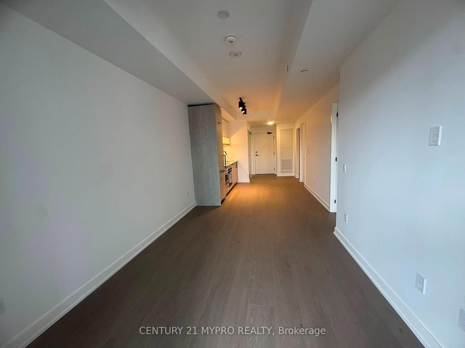 91 Montclair Avenue, Unit 716 - Image 4