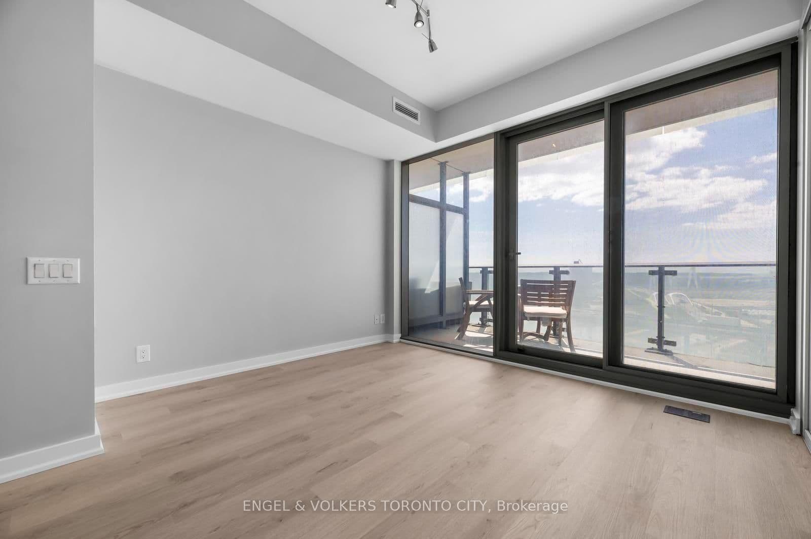 390 Cherry Street, Unit 1009 - Image 4