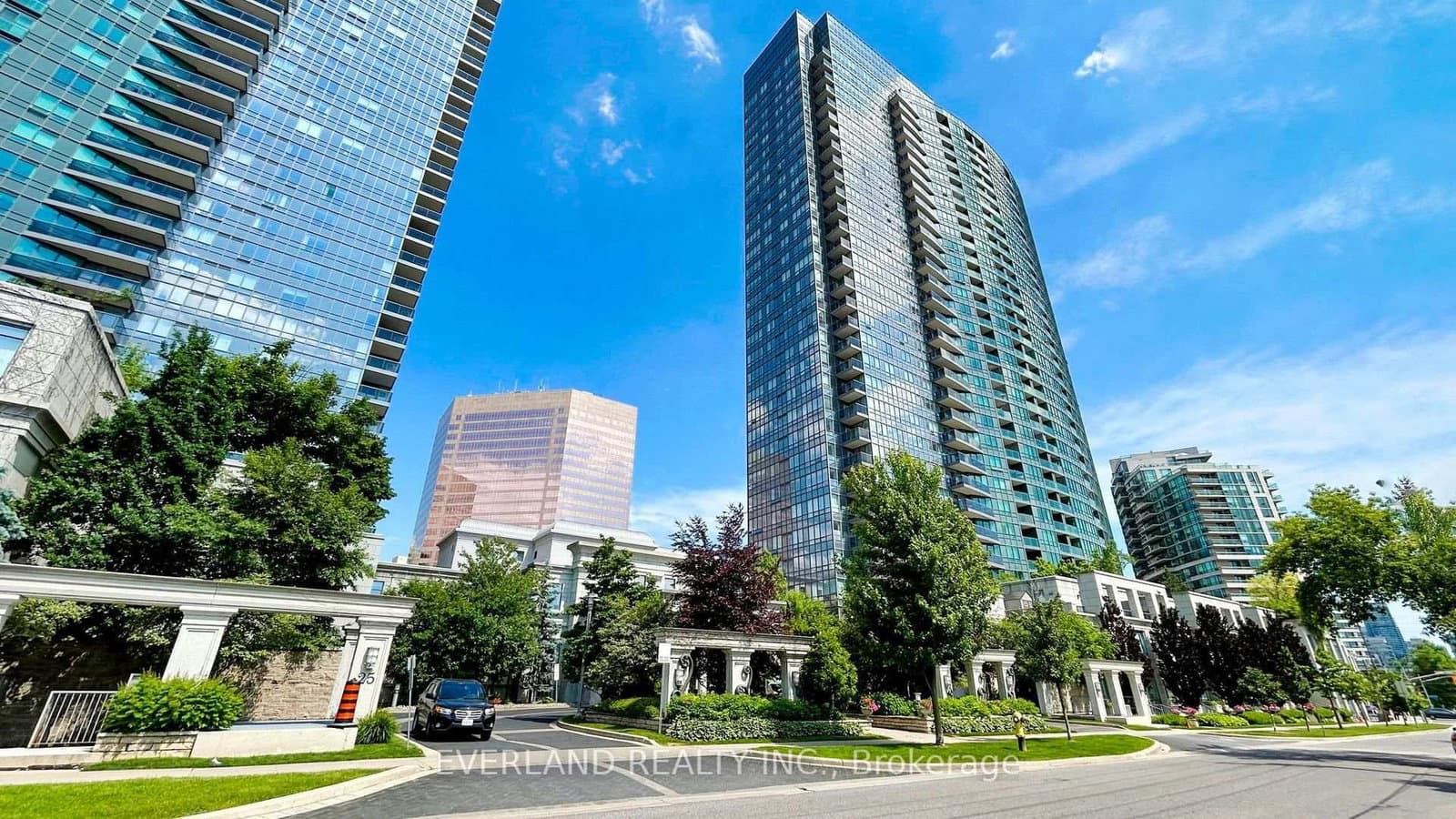 15 Greenview Avenue, Unit 707 - Image 1