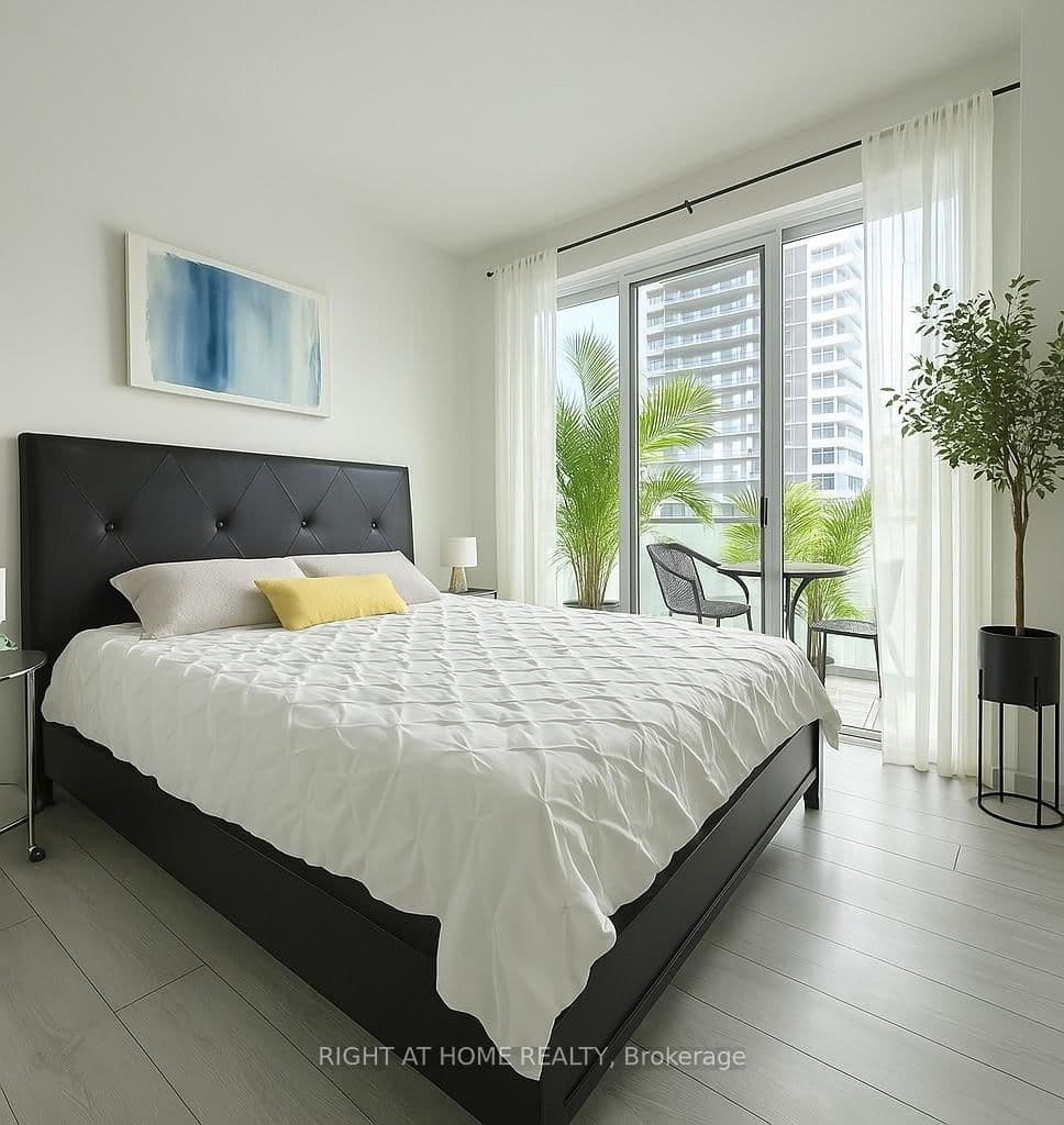 20 BRUYERES Mews, Unit 903 - Image 4