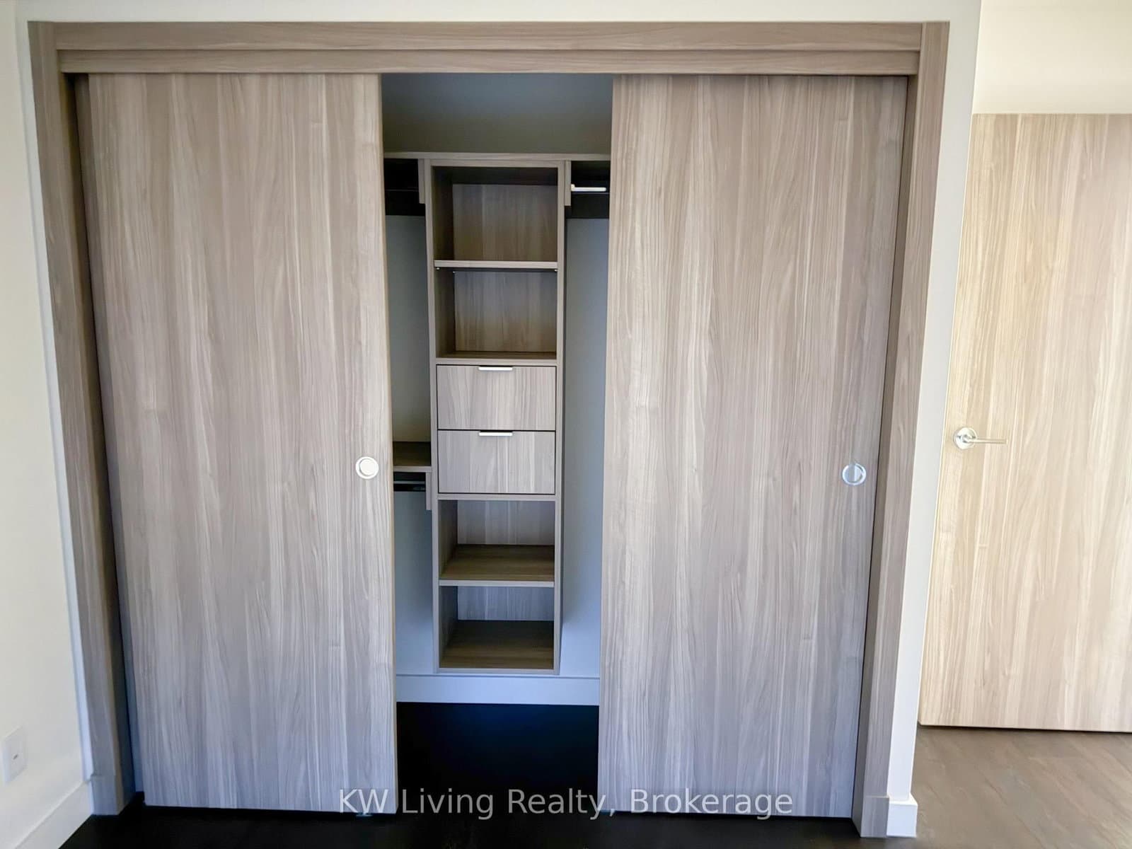 25 McMahon Drive, Unit 805 - Image 5