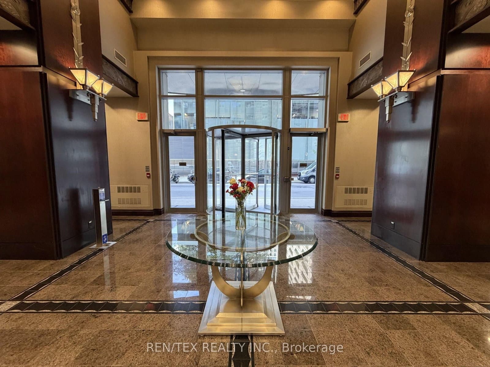 35 Balmuto Street, Unit PH01 - Image 4