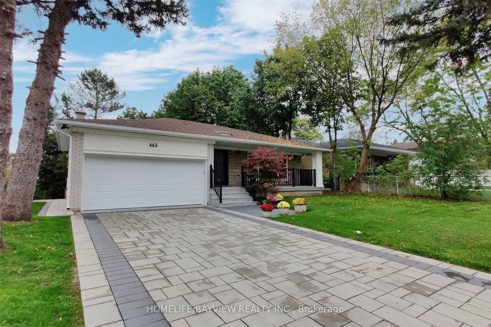 663 Conacher (lower) Drive - Image 3