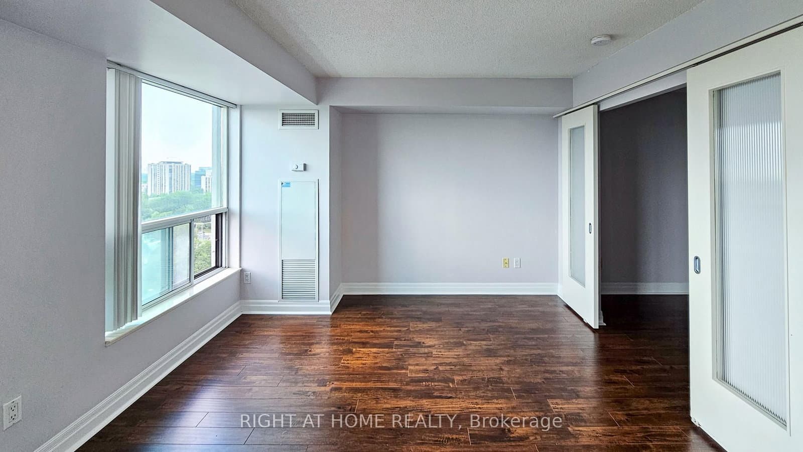 188 Doris Avenue, Unit 1510 - Image 3
