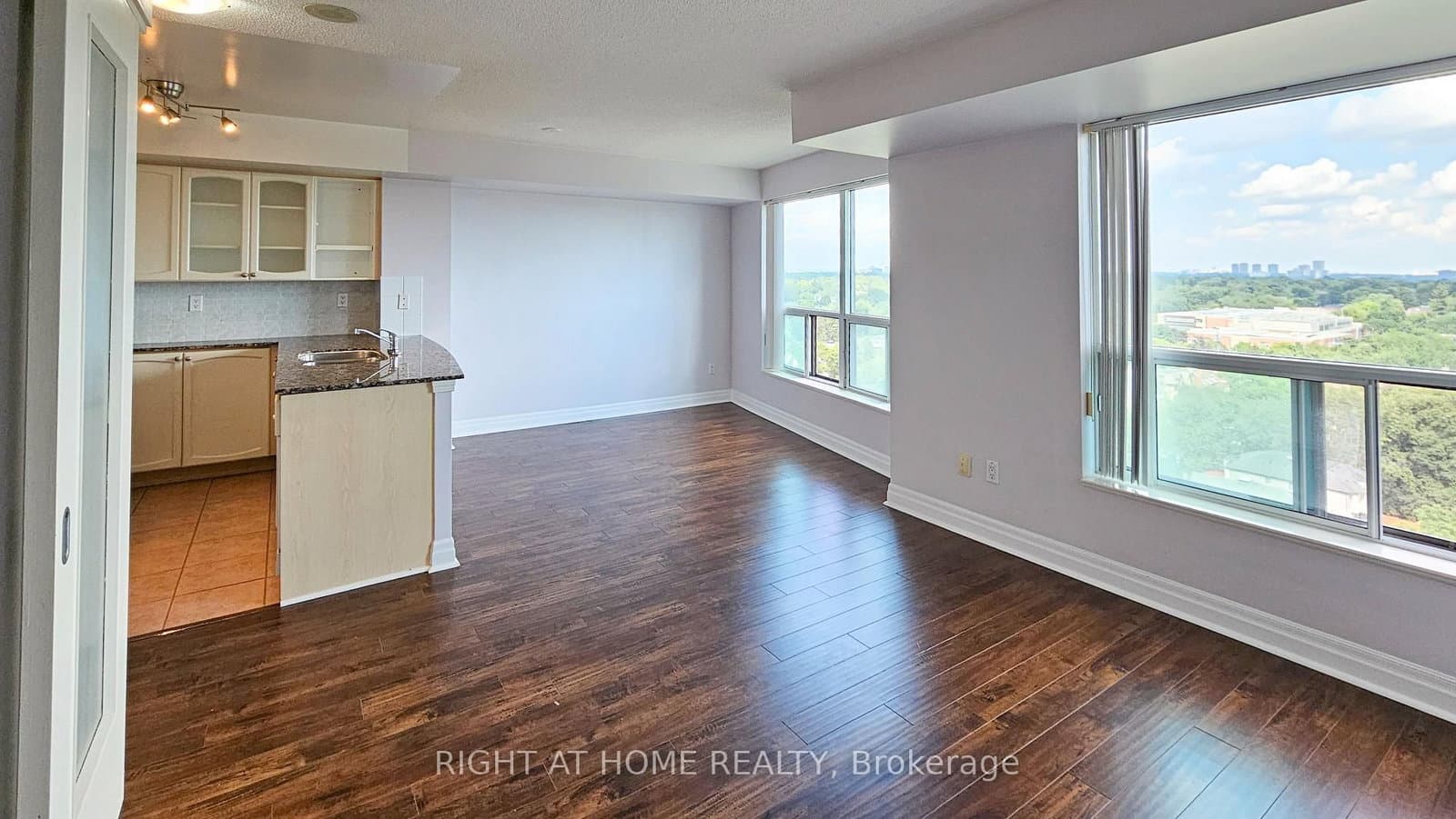 188 Doris Avenue, Unit 1510 - Image 5