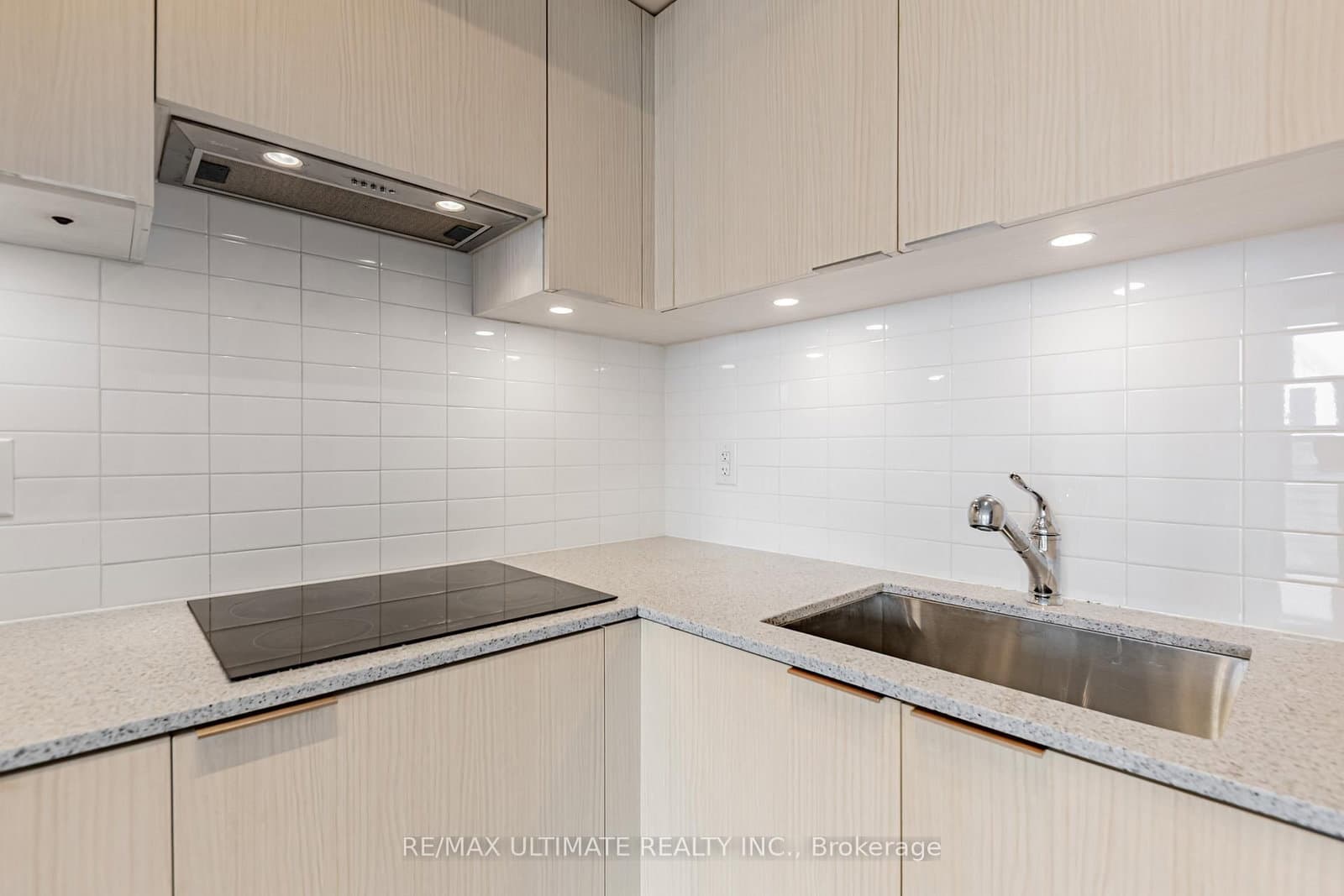 11 Wellesley Street W, Unit 5003 - Image 4