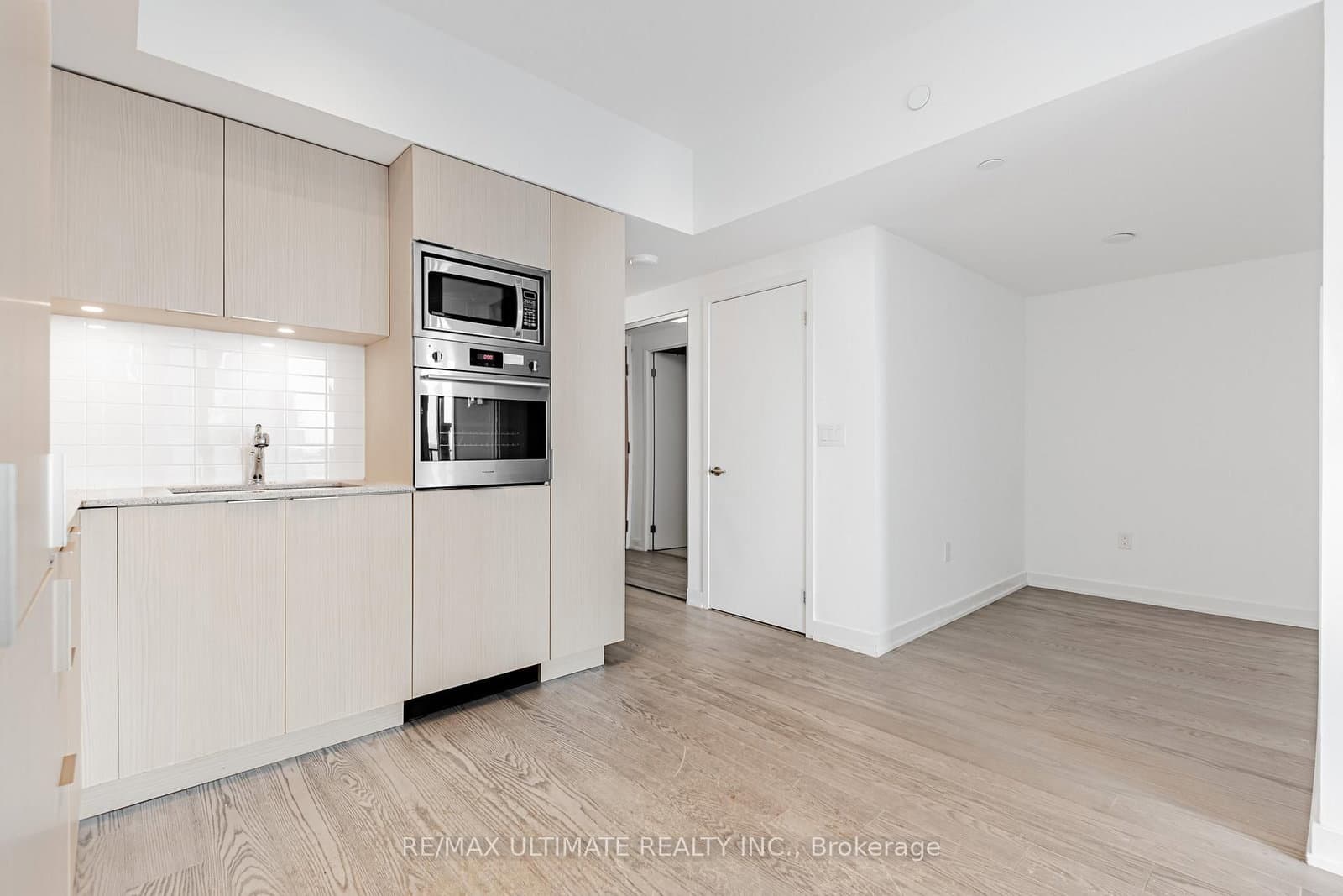 11 Wellesley Street W, Unit 5003 - Image 6