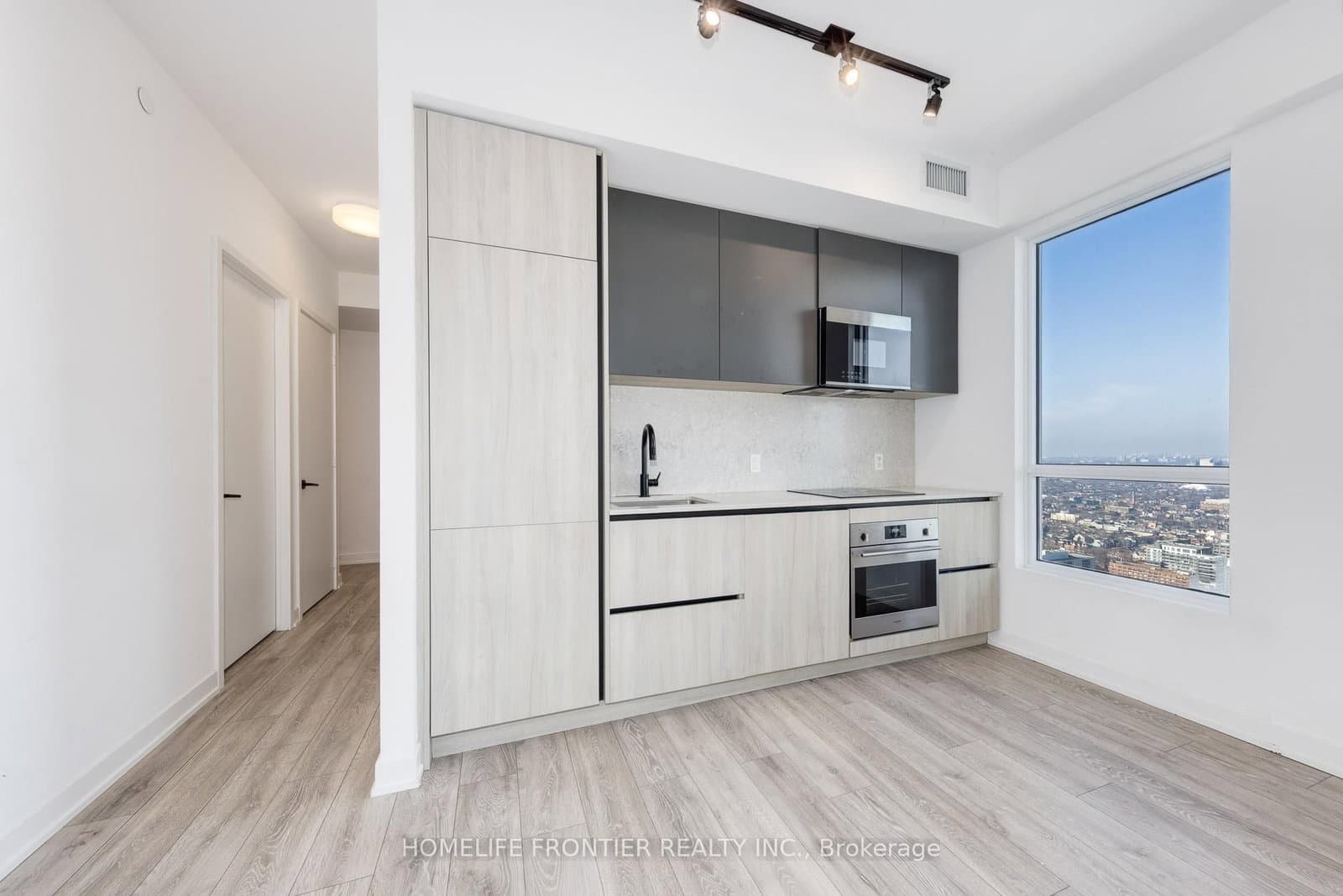 108 Peter Street, Unit 4702 - Image 5