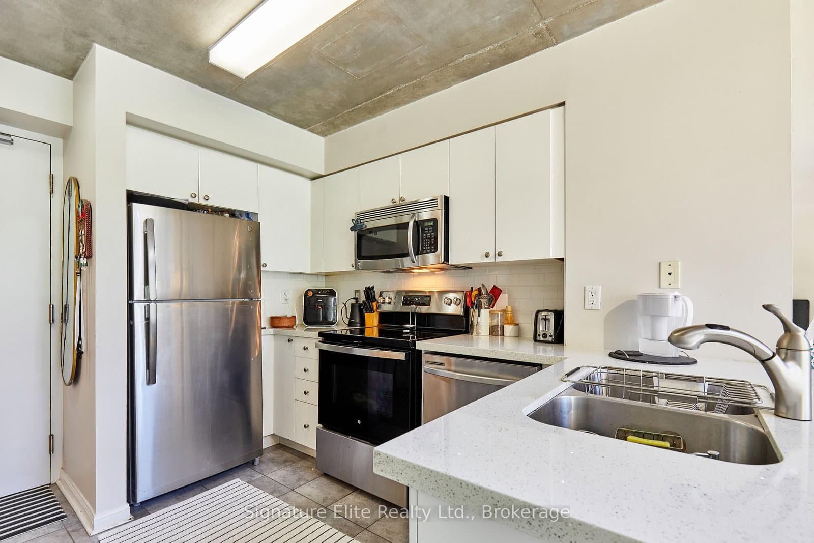 1029 King Street W, Unit 204 - Image 4