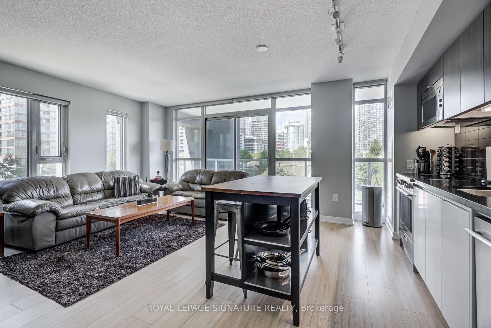 75 Queens Wharf Road, Unit 318 - Image 4