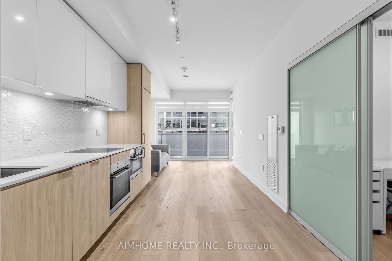 15 Queens Quay E, Unit 409 - Image 4