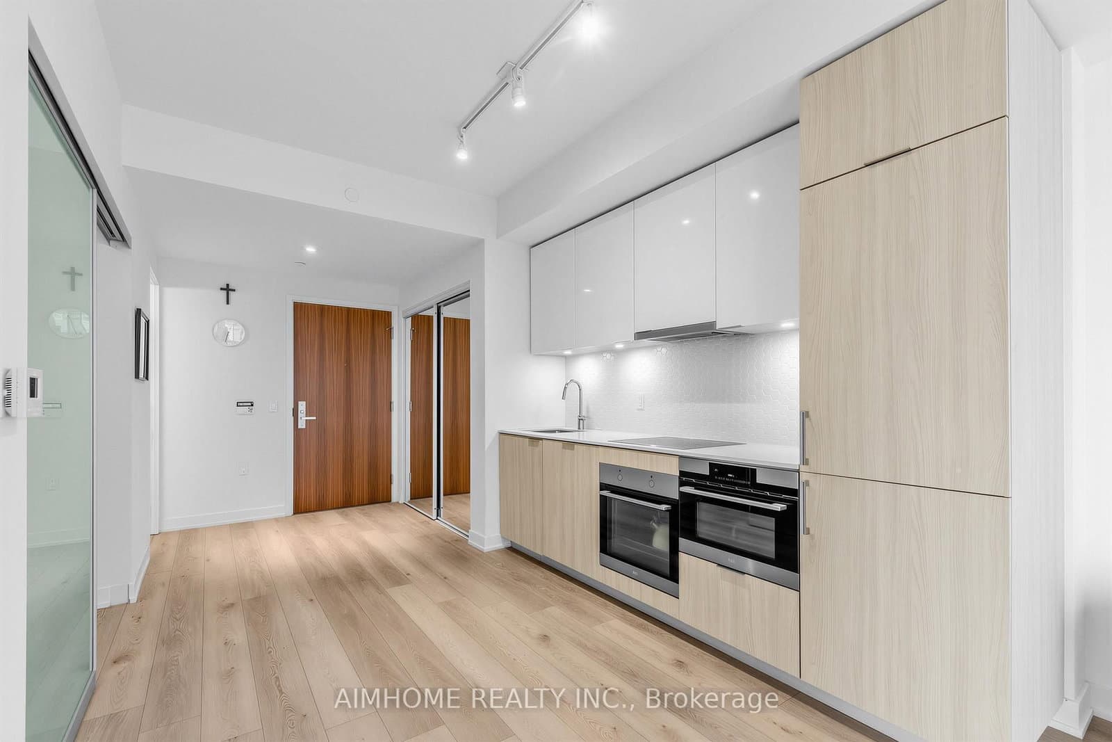 15 Queens Quay E, Unit 409 - Image 5