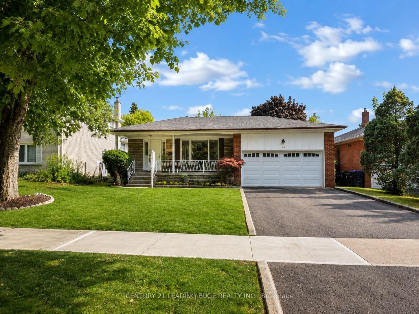 46 Adamede Crescent - Image 1