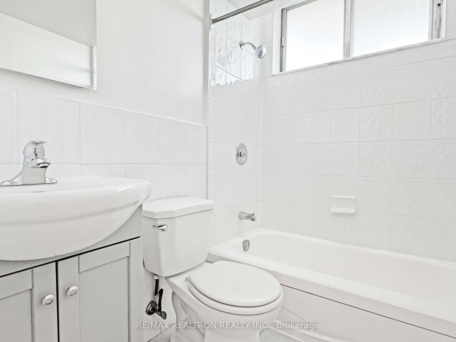 525 Eglinton Avenue E, Unit 900 - Image 5