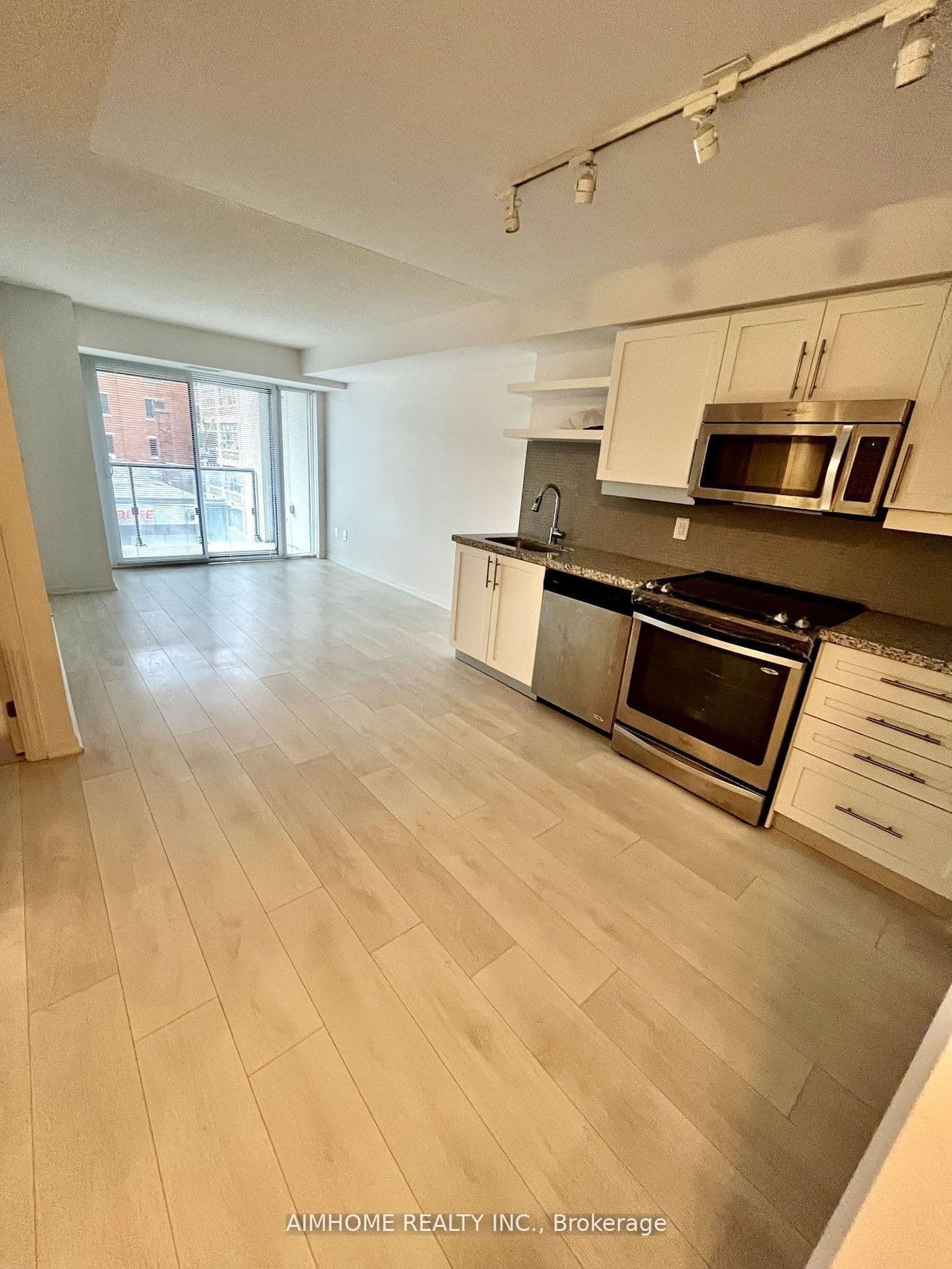 400 Adelaide Street E, Unit 305 - Image 2