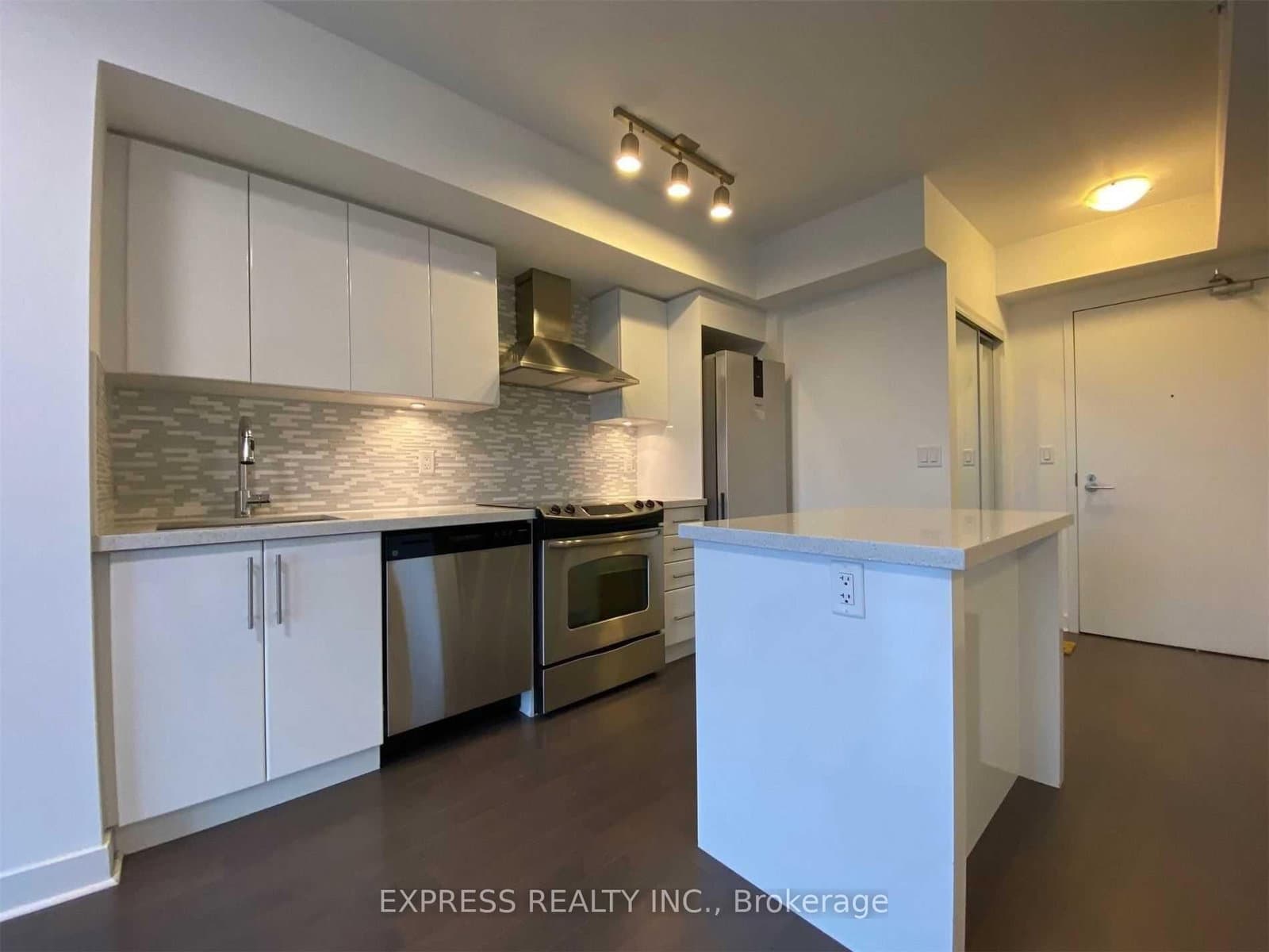 58 Orchard View Boulevard, Unit 1601 - Image 2
