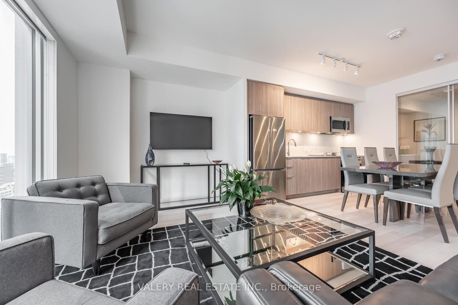 357 King Street W, Unit 3109 - Image 3