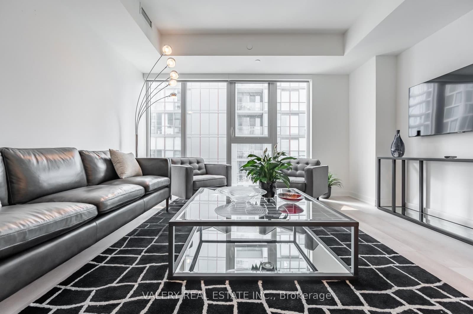 357 King Street W, Unit 3109 - Image 5