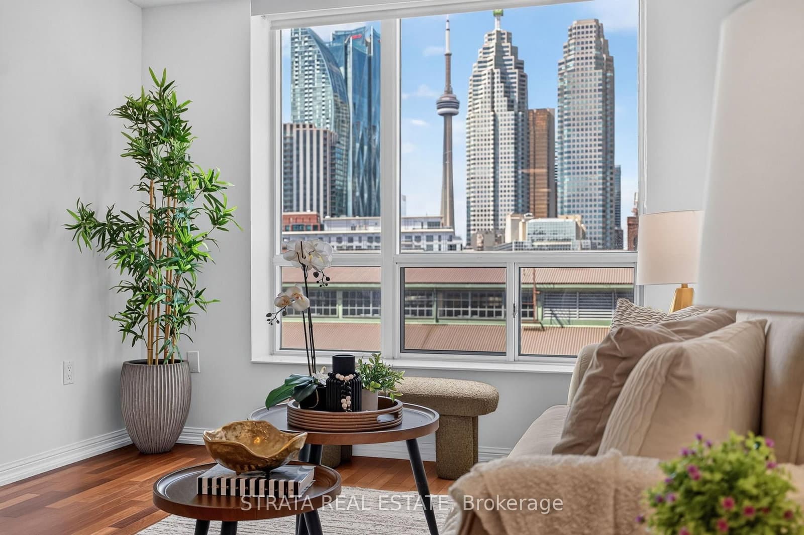 109 Front Street E, Unit 814 - Image 1