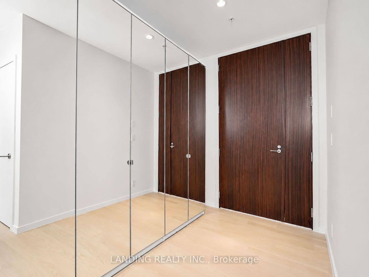 180 University Avenue, Unit 5605 - Image 4
