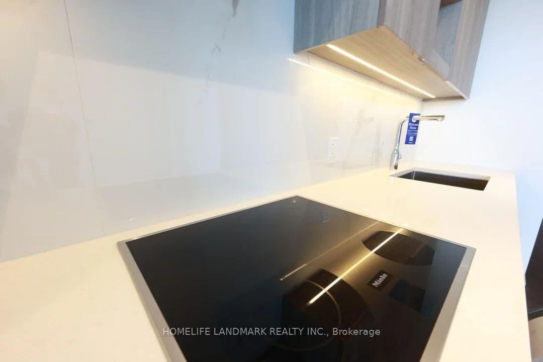 27 McMahon Drive, Unit 1111 - Image 2