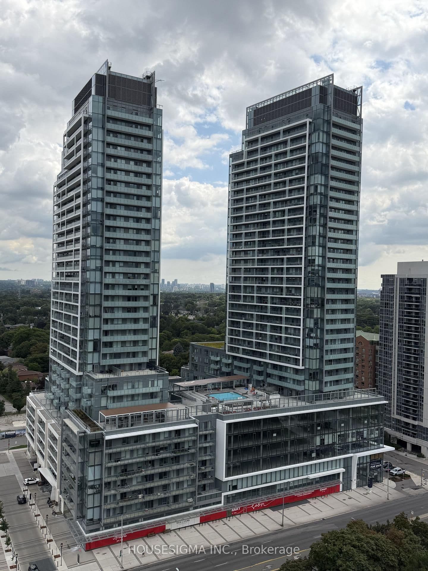 7 Golden Lion Heights, Unit N540 - Image 1