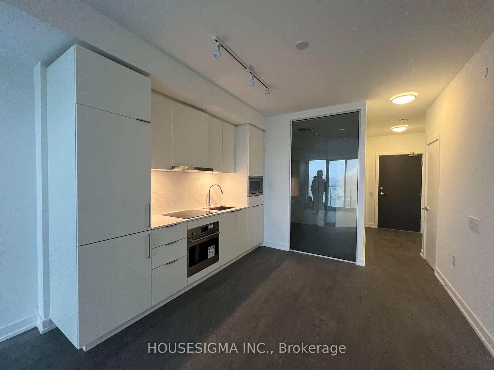 7 Golden Lion Heights, Unit N540 - Image 2