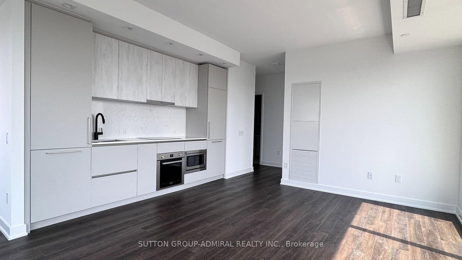 609 Sherbourne Street, Unit 4602 - Image 6
