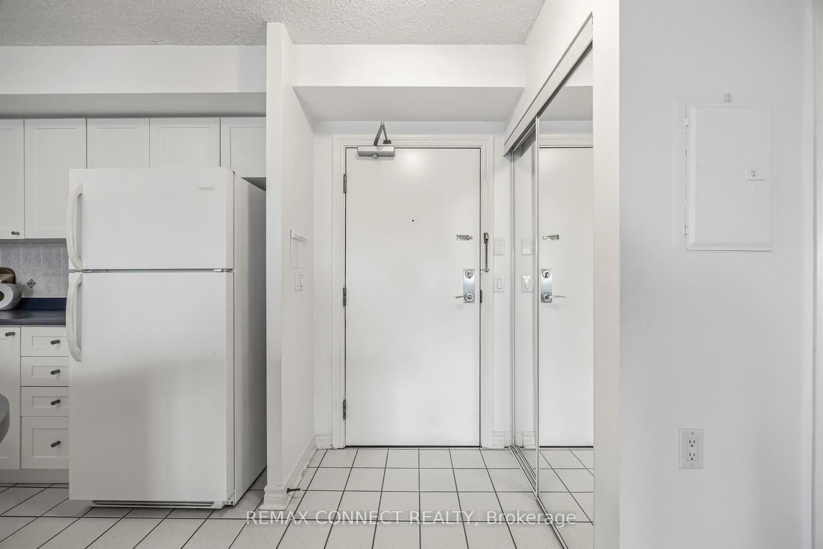 890 Sheppard Avenue W, Unit 504 - Image 5