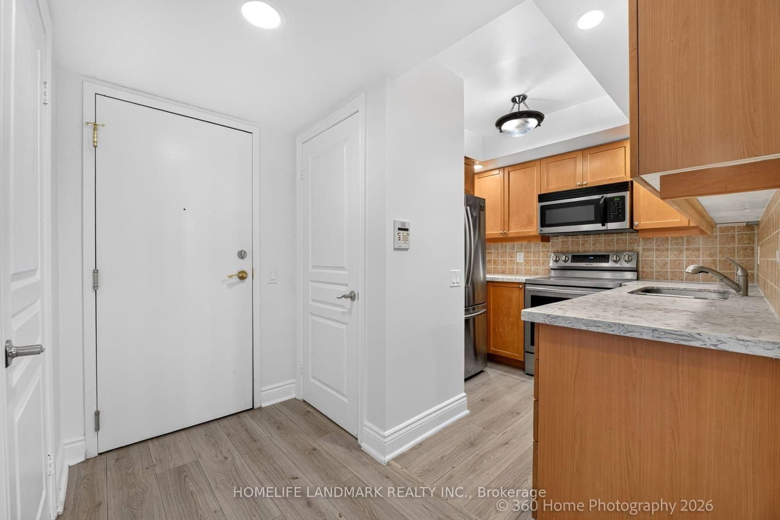 15 NORTHTOWN Way, Unit 829 - Image 5