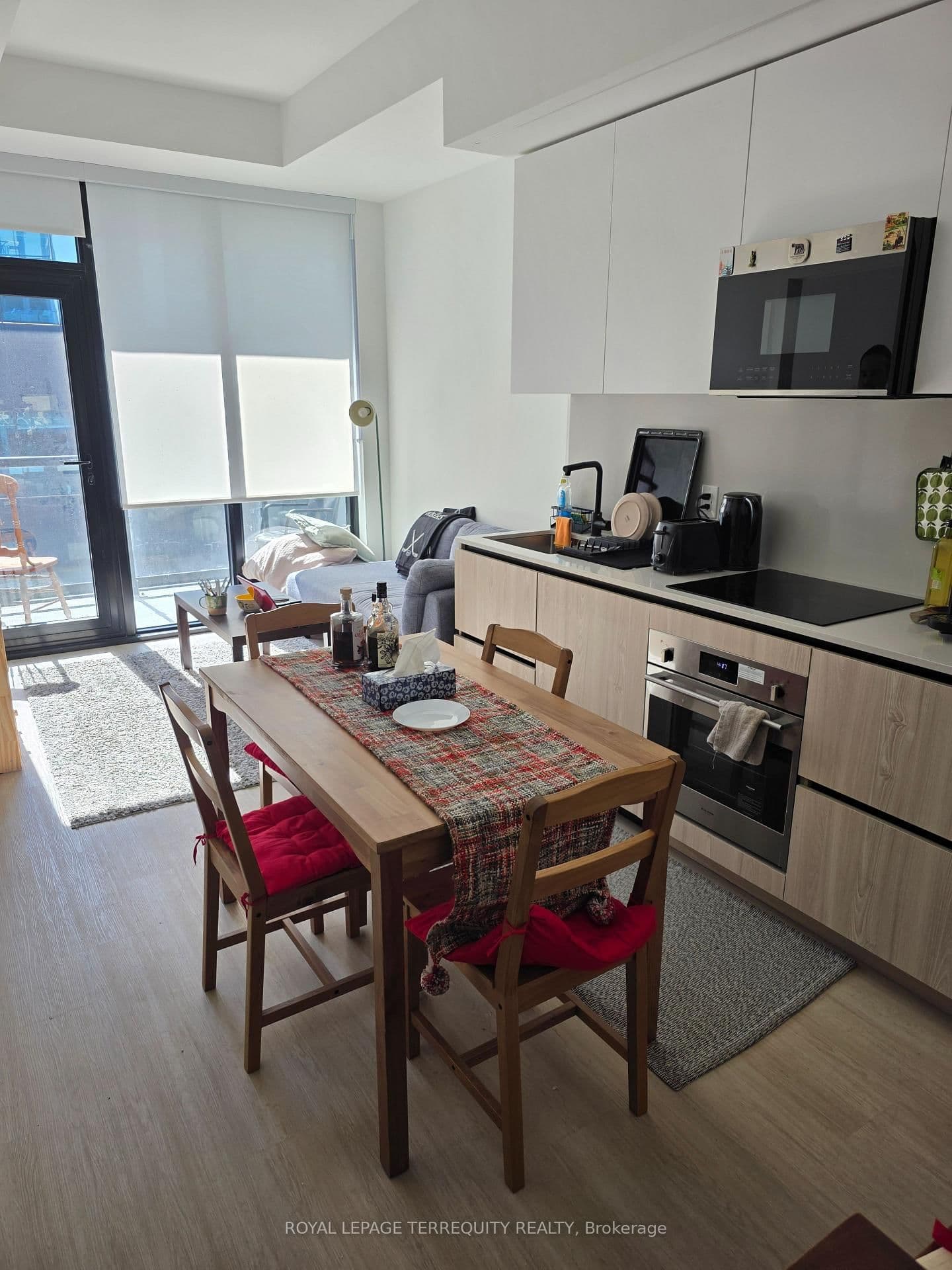 699 Sheppard Avenue, Unit 709 - Image 1