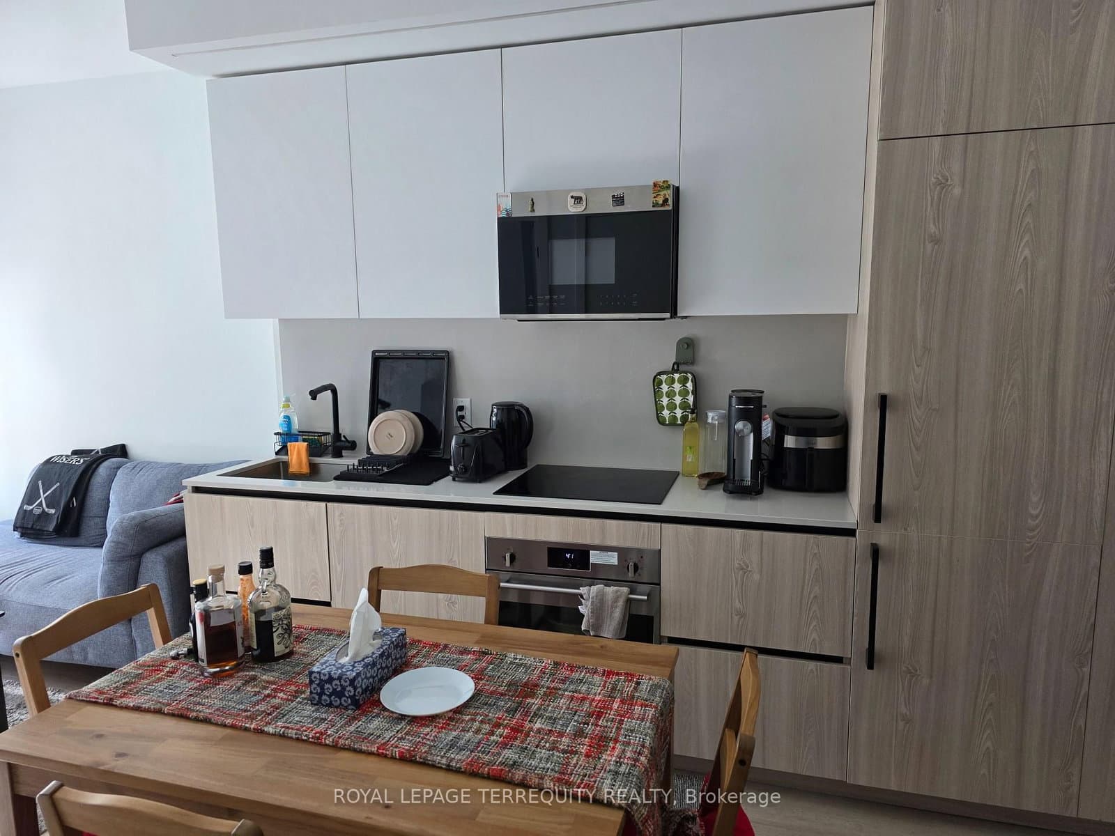 699 Sheppard Avenue, Unit 709 - Image 2