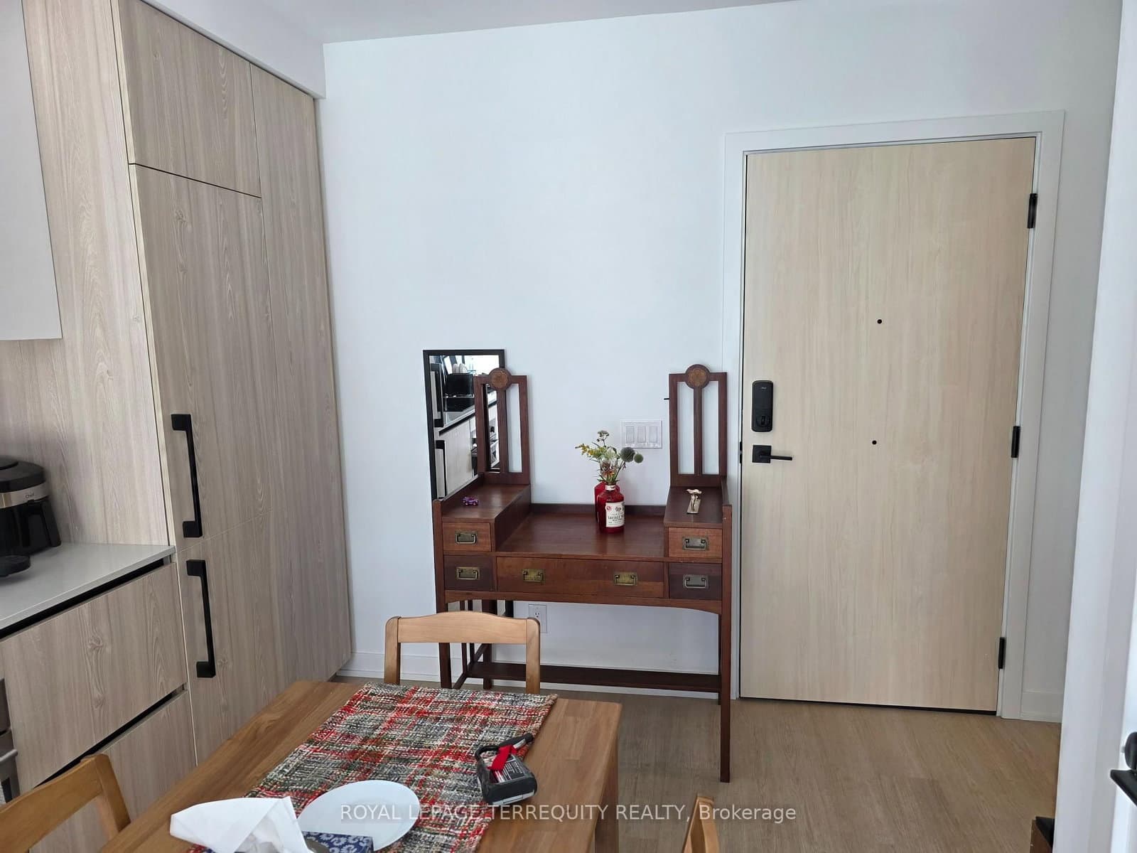 699 Sheppard Avenue, Unit 709 - Image 4