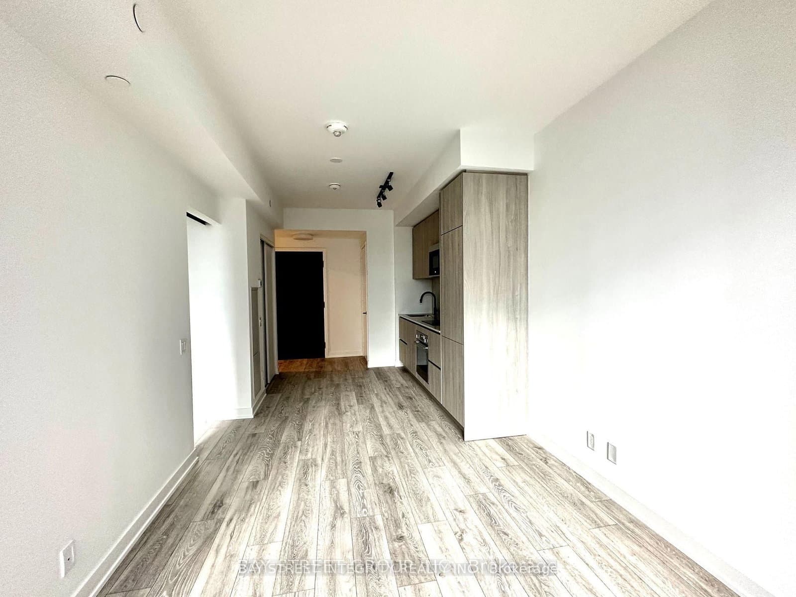 108 Peter Street, Unit 616 - Image 3