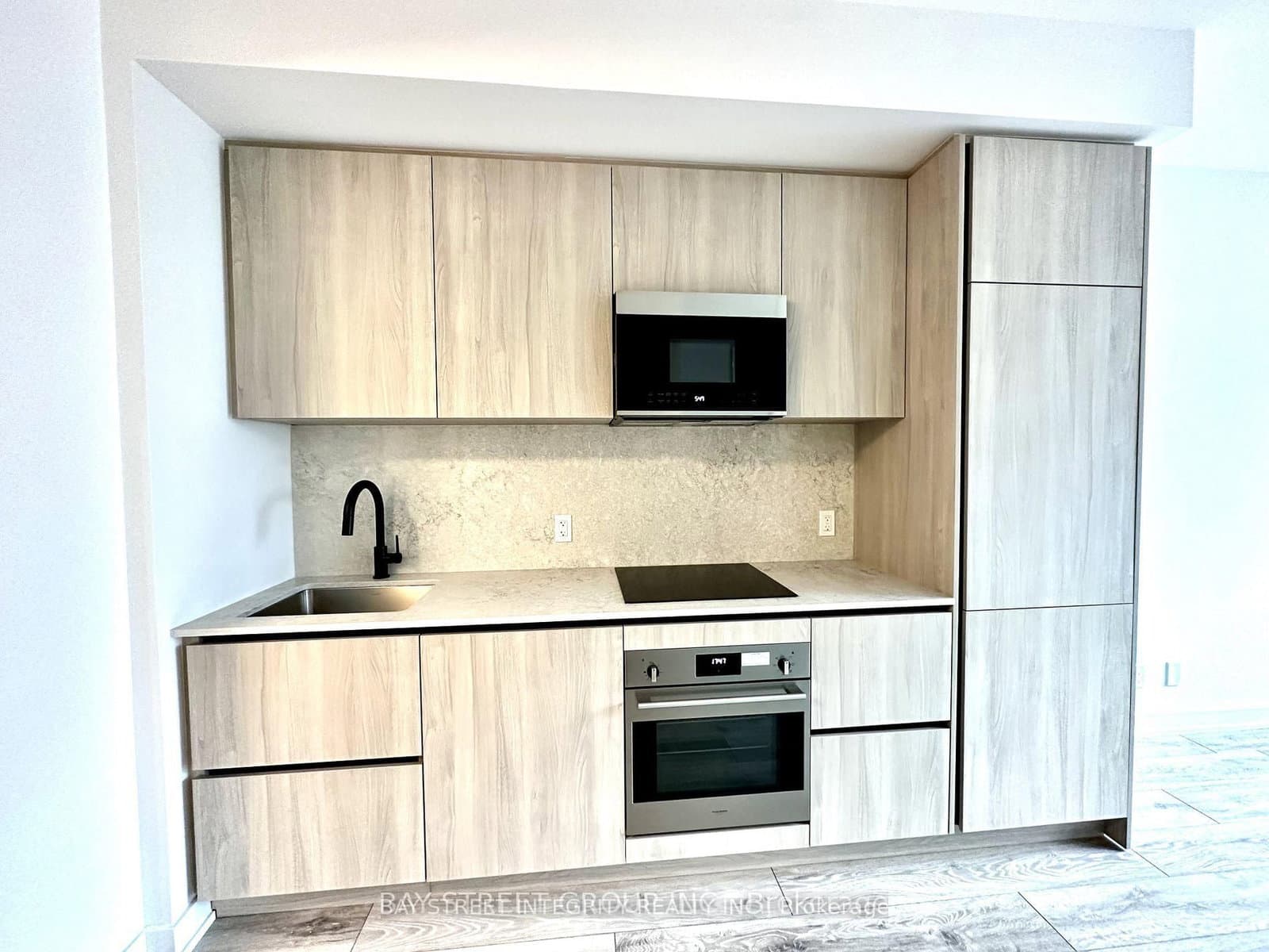 108 Peter Street, Unit 616 - Image 4