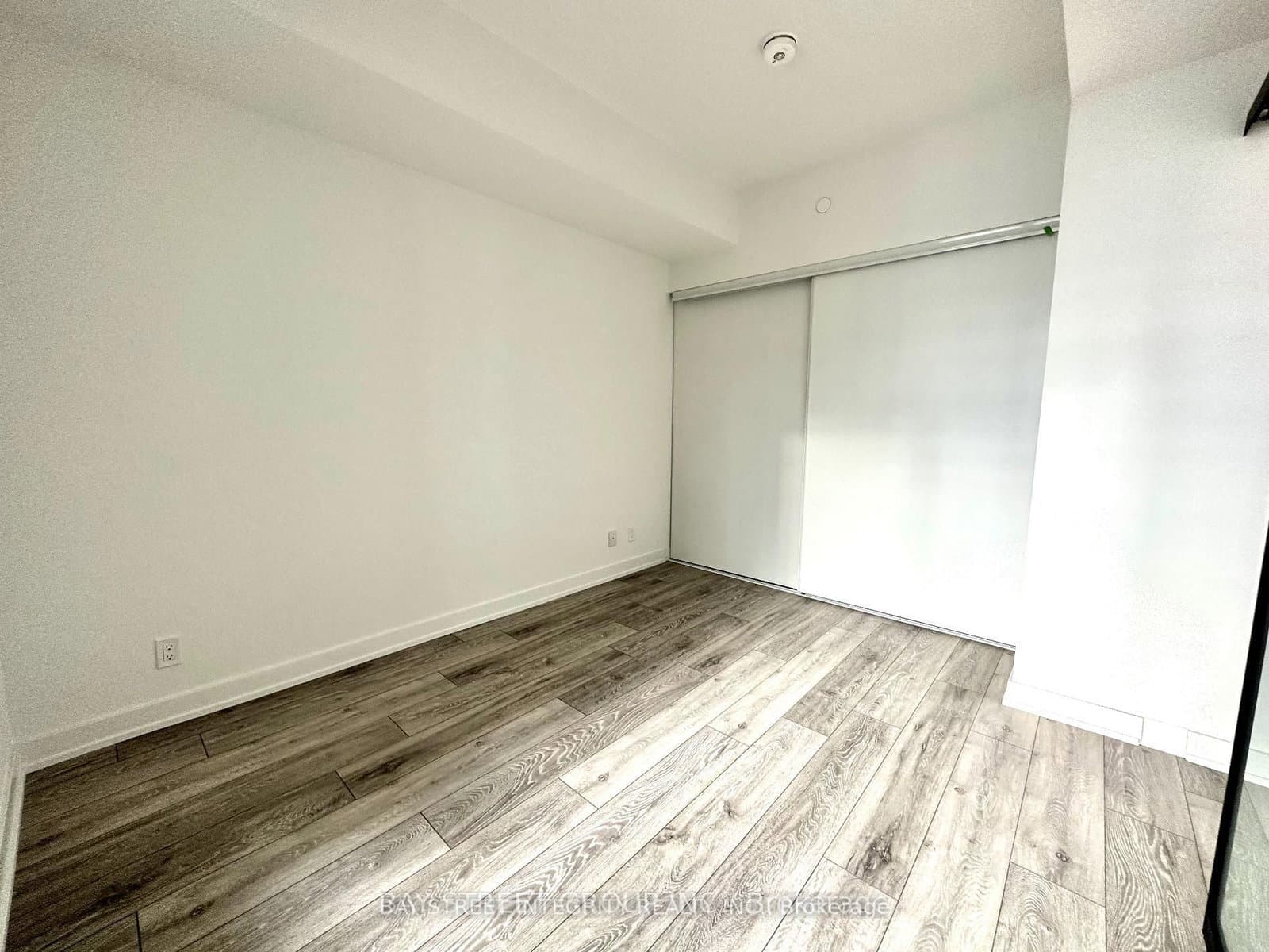 108 Peter Street, Unit 616 - Image 5
